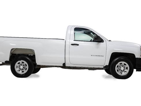 Used 2017 Chevrolet Silverado 1500 W/T RWD image 5