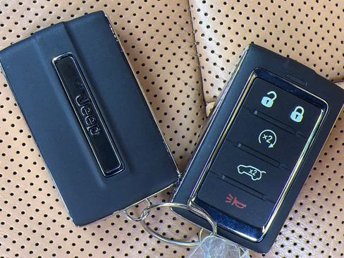 Used 2022 Jeep Grand Cherokee Summit image 29