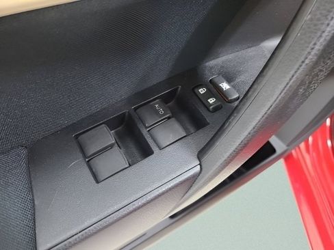 Used 2017 Toyota Corolla LE FWD image 20