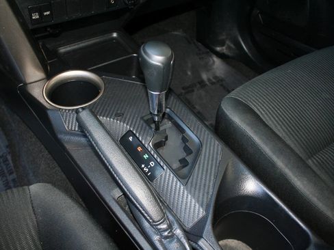 Used 2014 Toyota RAV4 LE image 24