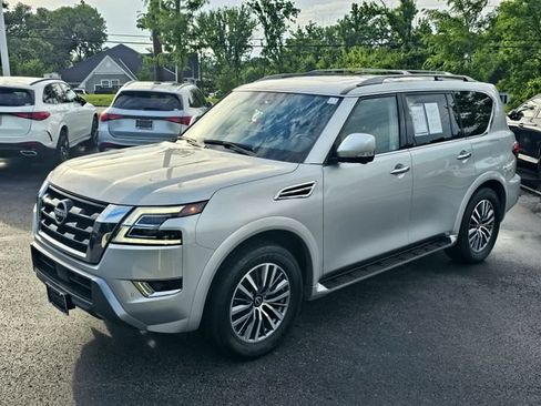 Used 2023 Nissan Armada SL w/ Cargo Package AWD/4WD image 3