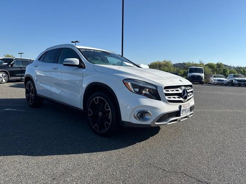Used 2019 Mercedes-Benz GLA 250 4MATIC image 3