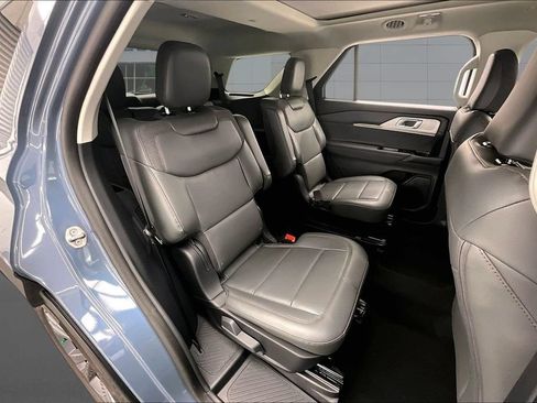 New 2026 Ford Explorer Active w/ Active Comfort Package AWD/4WD image 10
