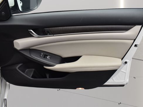 Used 2021 Honda Accord EX-L image 25