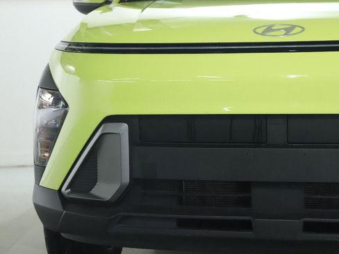Used 2024 Hyundai Kona SEL AWD/4WD image 6