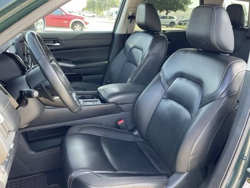 Used 2023 Nissan Pathfinder SL FWD image 24
