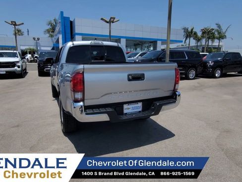 Used 2023 Toyota Tacoma SR5 RWD image 7