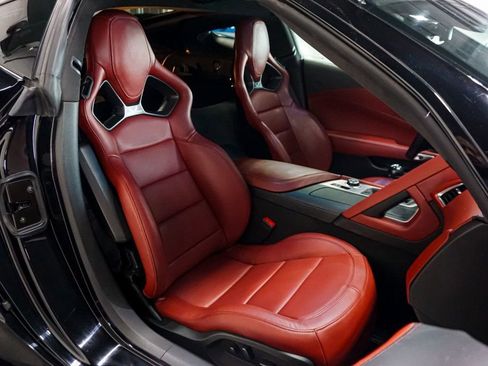 Used 2019 Chevrolet Corvette Stingray Coupe RWD image 38