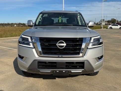 Used 2024 Nissan Armada SV image 8