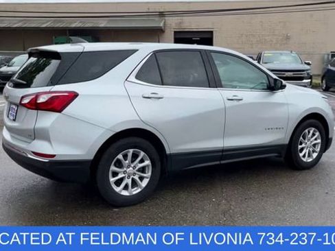Used 2019 Chevrolet Equinox LT w/ Driver Convenience Package FWD image 8