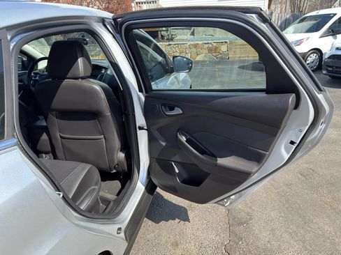 Used 2014 Ford Focus Titanium FWD image 17