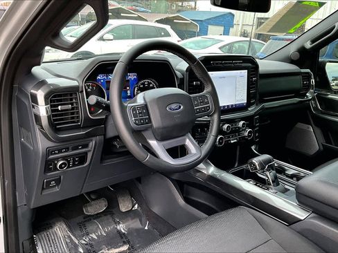 Certified 2023 Ford F150 XLT w/ Equipment Group 302A High image 17