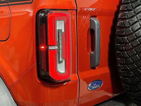 Used 2024 Ford Bronco Wildtrak image 32