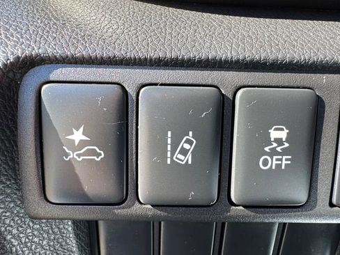 Used 2024 Mitsubishi Eclipse Cross LE image 27