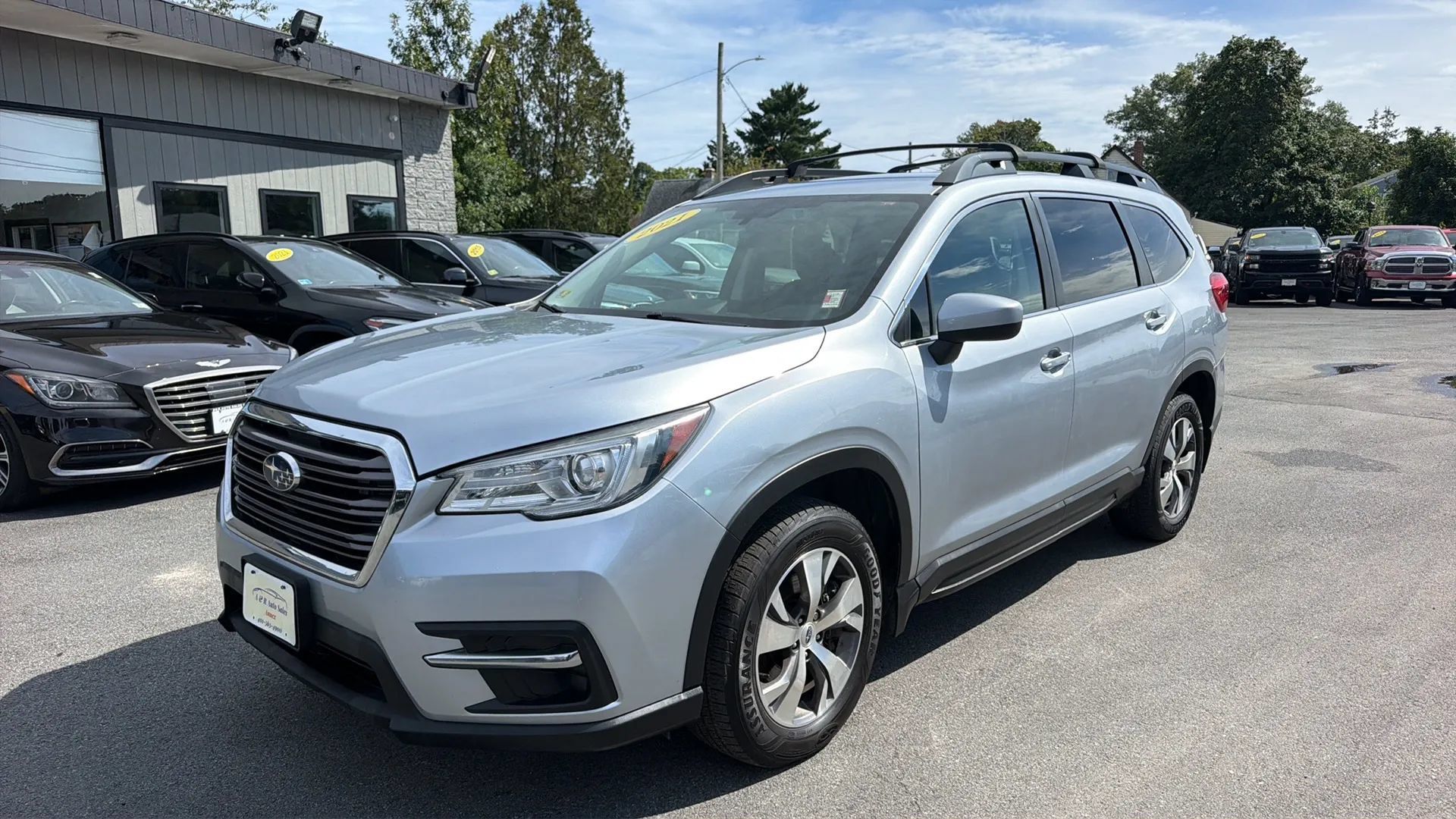 Used 2021 Subaru Ascent Premium w/ Convenience Package AWD/4WD image 3