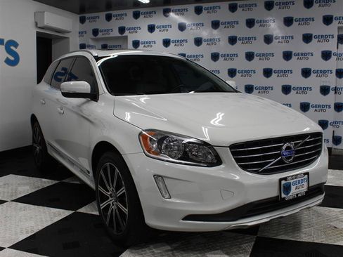 Used 2015 Volvo XC60 T5 image 5