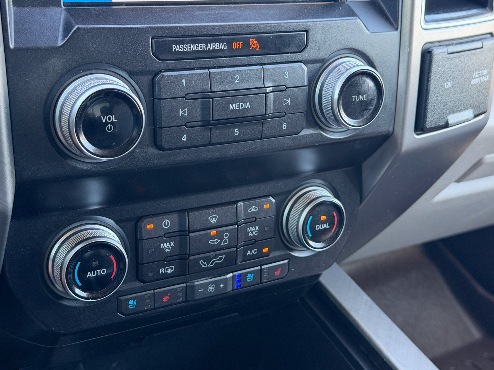 Used 2019 Ford F150 Limited w/ Trailer Tow Package AWD/4WD image 31