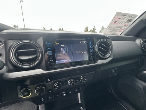 Used 2019 Toyota Tacoma TRD Off-Road image 27