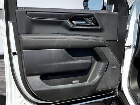 New 2026 GMC Yukon XL Elevation w/ Elevation Premium Package AWD/4WD image 27