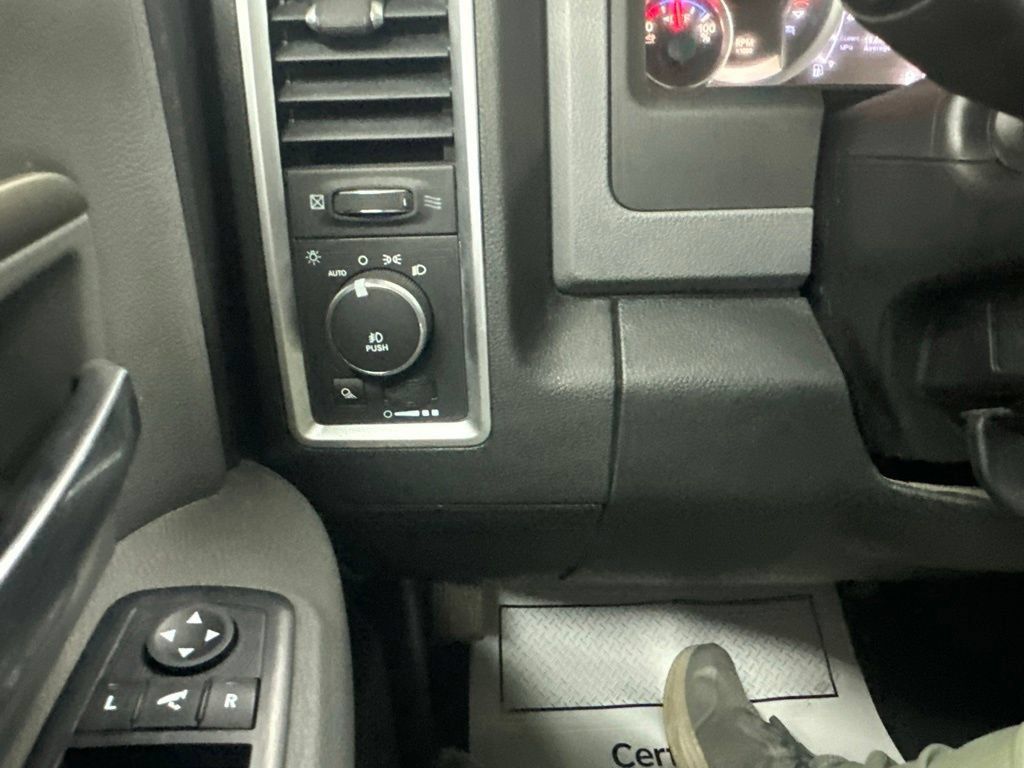 Used 2015 RAM 1500 Big Horn AWD/4WD image 42