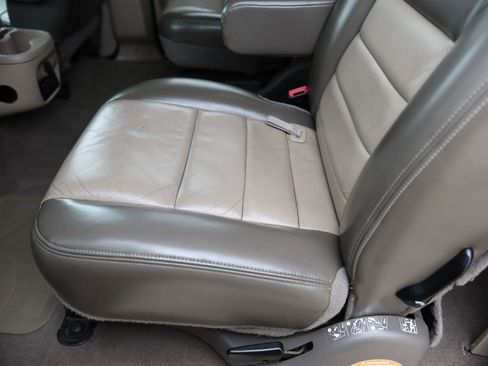 Used 2003 Ford Excursion Eddie Bauer image 33