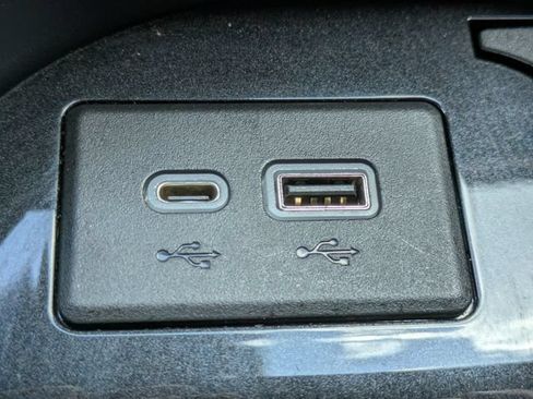Used 2022 Cadillac Escalade Sport w/ Touring Package AWD/4WD image 23