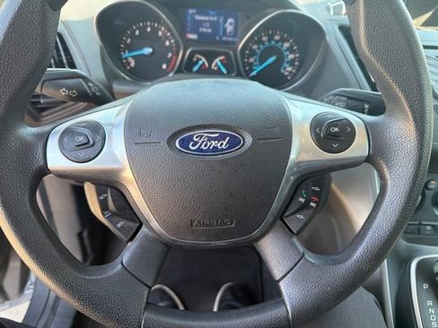 Used 2014 Ford Escape SE FWD image 17