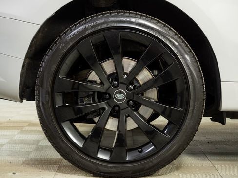 Used 2023 Land Rover Range Rover Sport SE Dynamic image 38