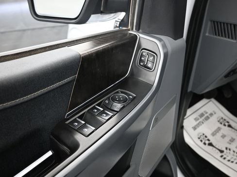 Used 2023 Ford F150 Lariat image 11