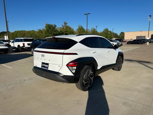 New 2026 Hyundai Kona SEL Premium image 5