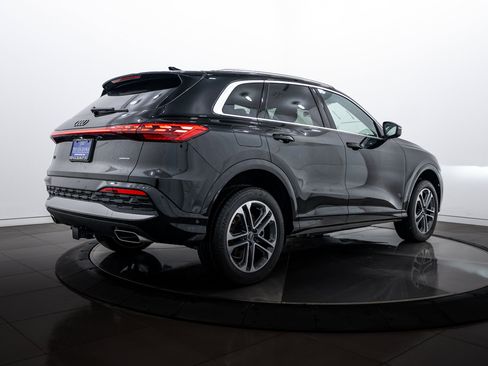 New 2025 Audi Q5 Premium Plus image 4