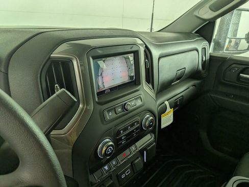New 2025 GMC Sierra 3500 Pro w/ Convenience Package image 17