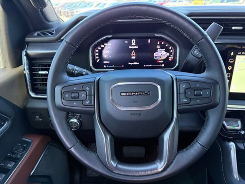 Used 2026 GMC Sierra 2500 Denali Ultimate AWD/4WD image 14