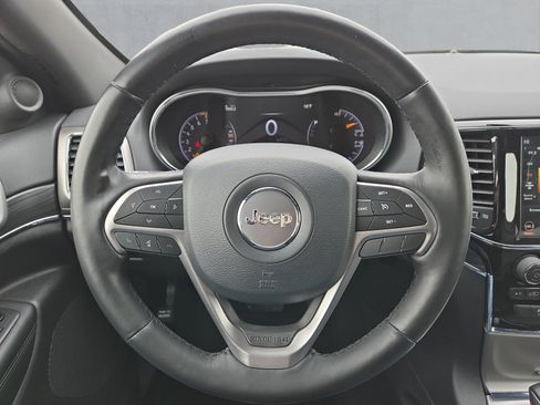 Used 2020 Jeep Grand Cherokee Limited image 13