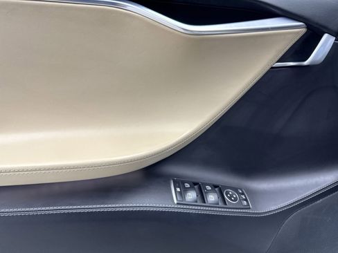 Used 2016 Tesla Model S P90D image 26