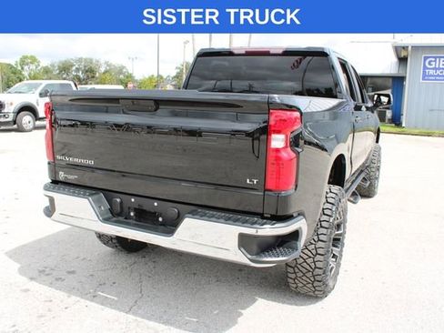 Used 2020 Chevrolet Silverado 1500 LT image 12