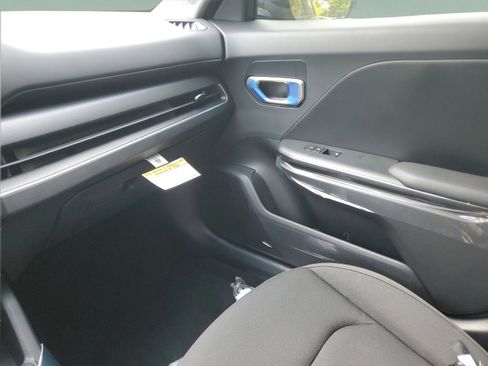 New 2026 Kia K4 LXS image 23