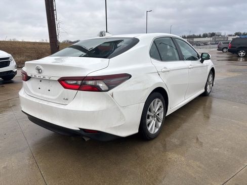 Used 2024 Toyota Camry LE image 3