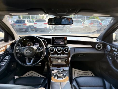 Used 2017 Mercedes-Benz C 300 4MATIC Sedan image 11