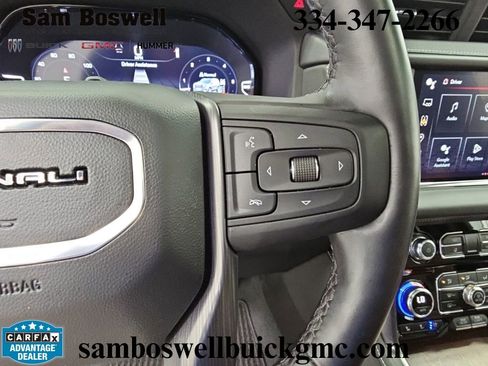 Used 2024 GMC Yukon Denali Ultimate AWD/4WD image 28