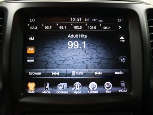 Used 2018 Jeep Cherokee Trailhawk w/ Comfort/Convenience Group AWD/4WD image 13