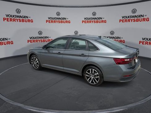 New 2026 Volkswagen Jetta SE FWD image 6