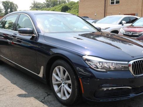 Used 2016 BMW 740i RWD image 3