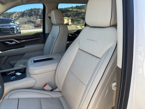 Used 2021 GMC Yukon Denali image 44