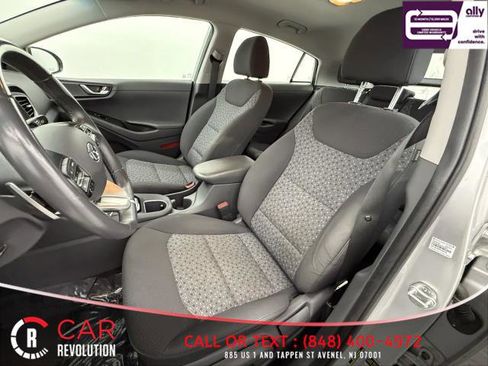 Used 2019 Hyundai Ioniq Plug-In Hybrid image 17