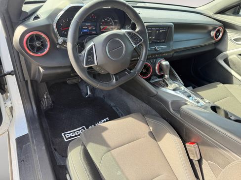 Used 2019 Chevrolet Camaro LT image 15