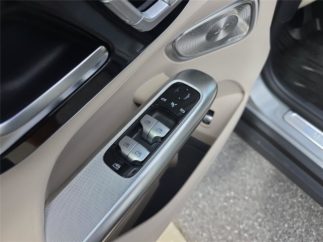 New 2026 Mercedes-Benz GLC 300 4MATIC image 19