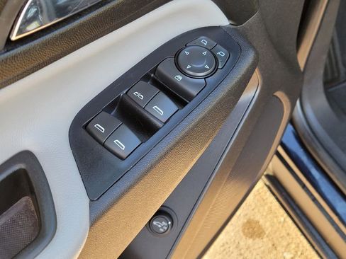 Used 2020 Chevrolet Equinox LT image 21