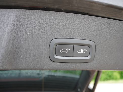 Used 2023 Volvo XC40 Recharge Ultimate w/ Protection Package Premier AWD/4WD image 22