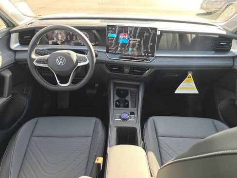 New 2026 Volkswagen Tiguan SE AWD/4WD image 23